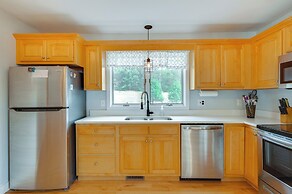 Mtn Views, On-site Trails! Spacious Bartlett Home