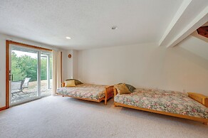 Mtn Views, On-site Trails! Spacious Bartlett Home