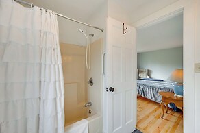 Mtn Views, On-site Trails! Spacious Bartlett Home