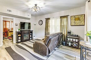2 Mi to Downtown Monroe: Quiet Apt w/ Patio