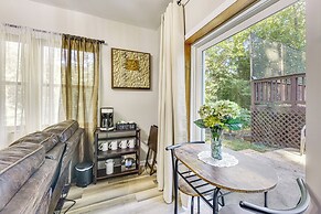 2 Mi to Downtown Monroe: Quiet Apt w/ Patio