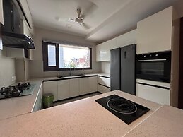 HomiStay - 3BHK