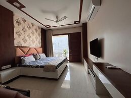 HomiStay - 3BHK