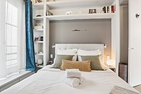 Cozy 1BR near Champ de Mars & Seine