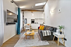 Cozy 1BR near Champ de Mars & Seine