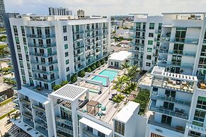 Luxe Condos - Miami Design District