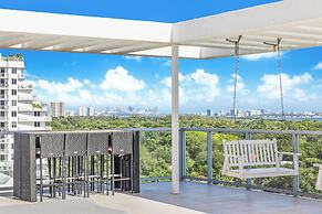 Luxe Condos - Miami Design District