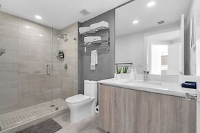 Luxe Condos - Miami Design District