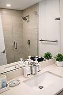 Luxe Condos - Miami Design District