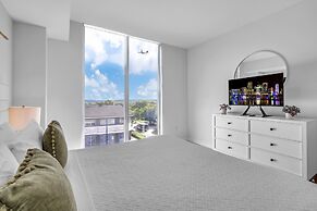 Luxe Condos - Miami Design District