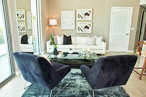 Luxe Condos - Miami Design District