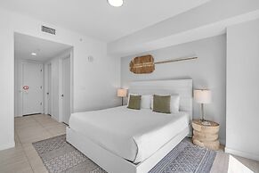 Luxe Condos - Miami Design District