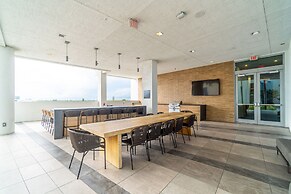 Luxe Condos - Miami Design District