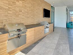 Luxe Condos - Miami Design District