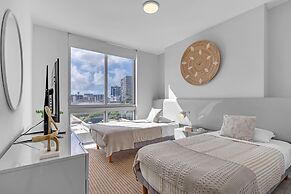 Luxe Condos - Miami Design District