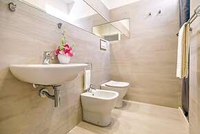Dune Giardino With 3 Bedrooms and 1 Bathrooms