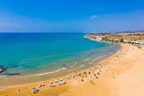 Dune Giardino With 3 Bedrooms and 1 Bathrooms