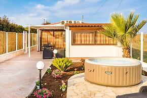 Dune Giardino With 3 Bedrooms and 1 Bathrooms