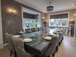 Ten Gables