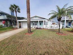 Beach Cottage on C Street
