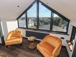 10 Brython Place