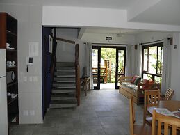 Vila Dos Manacás