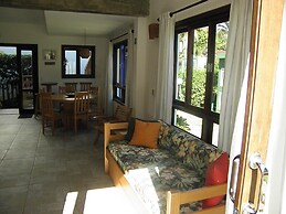 Vila Dos Manacás