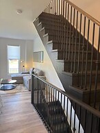Bentley Commons Fallsview Towns