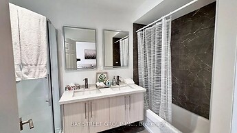 Bentley Commons Fallsview Towns
