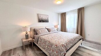 Bentley Commons Fallsview Towns