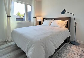 Bentley Commons Fallsview Towns