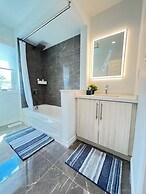 Bentley Commons Fallsview Towns