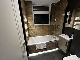 Wembley Park High Spec 6 Apartment Block