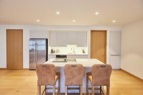 Host Stay Thames Apartment