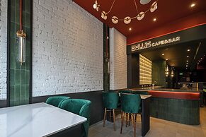 Nomas Hotel