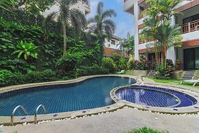 1BR Condo Pool 5min Walk to Beach C131