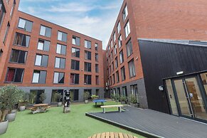 Riverside House by UTDM