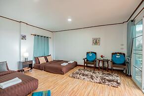 Hubkhaosawan homestay