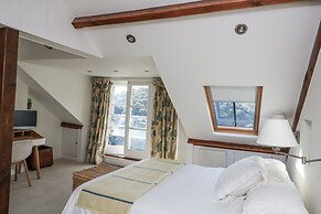 Fastnet at Nonsuch House