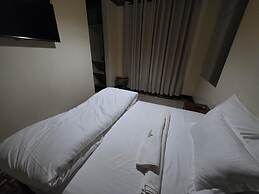 Lux Suites Hostpoa Airbnb's Eldoret
