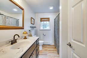 Premier Lakefront Paradise Cozy Thompson Retreat