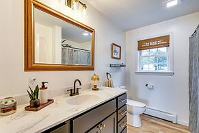 Premier Lakefront Paradise Cozy Thompson Retreat