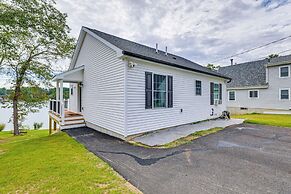 Premier Lakefront Paradise Cozy Thompson Retreat