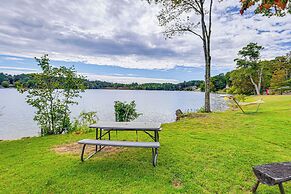 Premier Lakefront Paradise Cozy Thompson Retreat