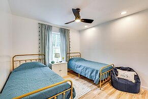 Premier Lakefront Paradise Cozy Thompson Retreat