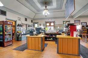 'the Ringmaster,' Converted Railcar in Dubois!