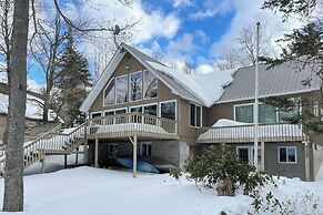 6 Mi to Ski Slopes: 'oak View' Lakefront Home!