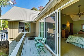 6 Mi to Ski Slopes: 'oak View' Lakefront Home!