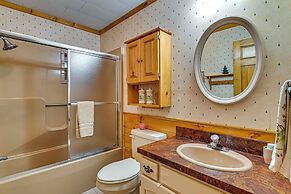 6 Mi to Ski Slopes: 'oak View' Lakefront Home!