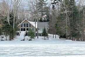 6 Mi to Ski Slopes: 'oak View' Lakefront Home!